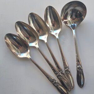 VTG Silverplate White Orchid Gravy Ladle & 4 Oval Soup Spoons Pattern 1950s